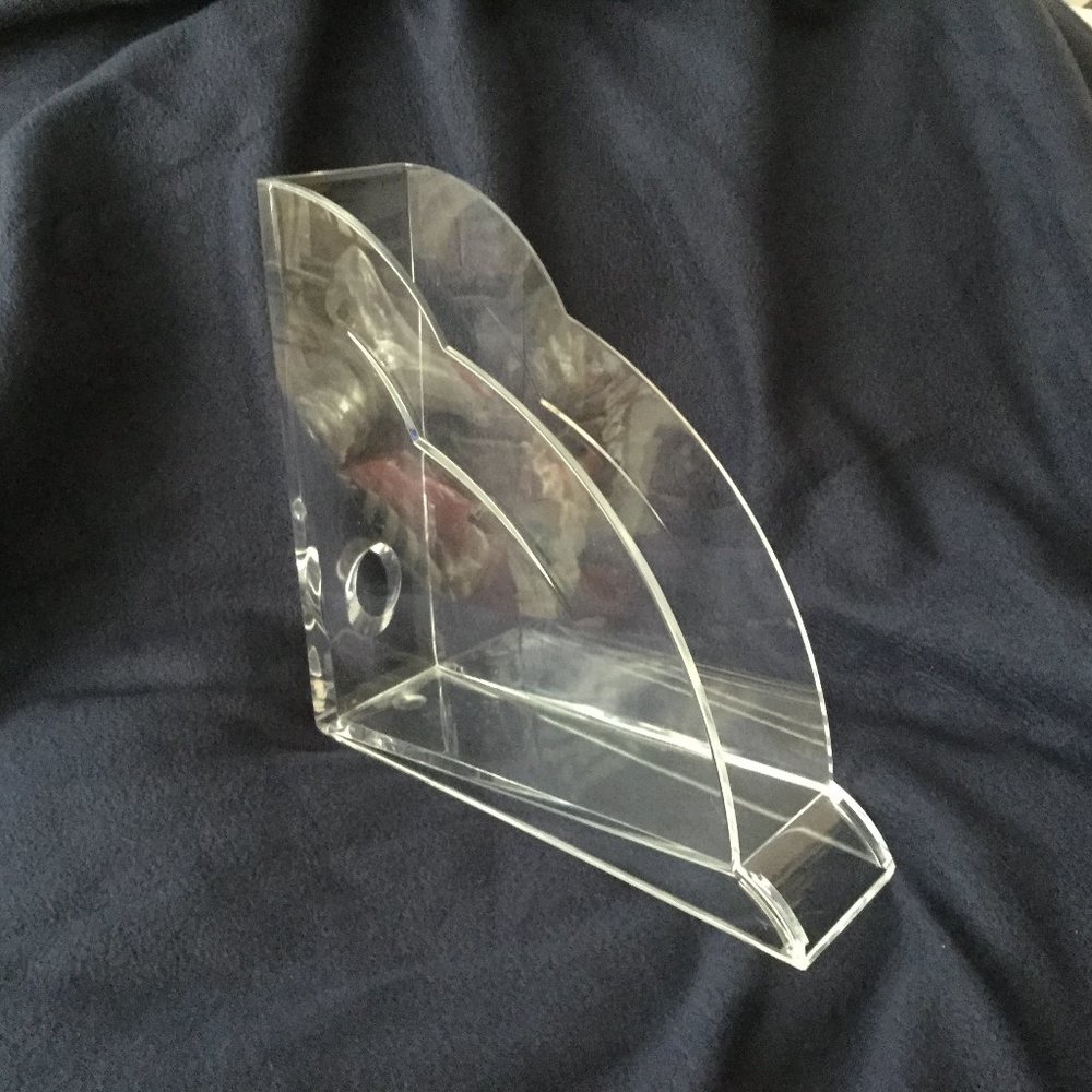 Swingline Stratus Acrylic Magazine Rack Clear